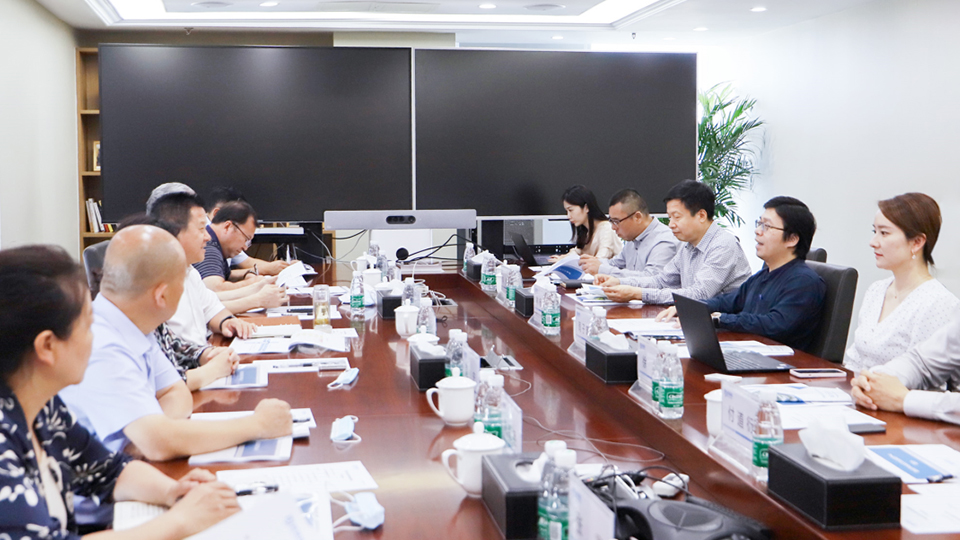 陇南市委常委、常务副市长漆文忠到访英国正版365健康集团